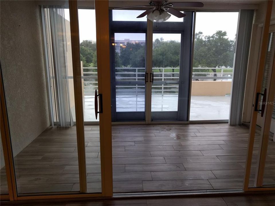 В аренду: $1,900 (2 спален, 2 ванн, 1256 Квадратных фут)
