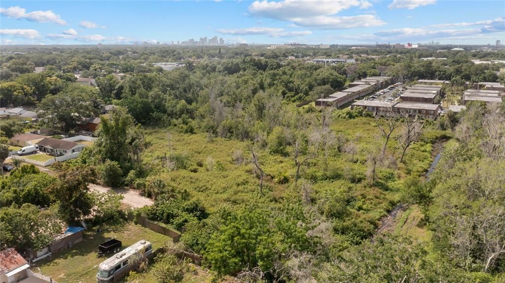 На продажу: $329,000 (0.67 acres)