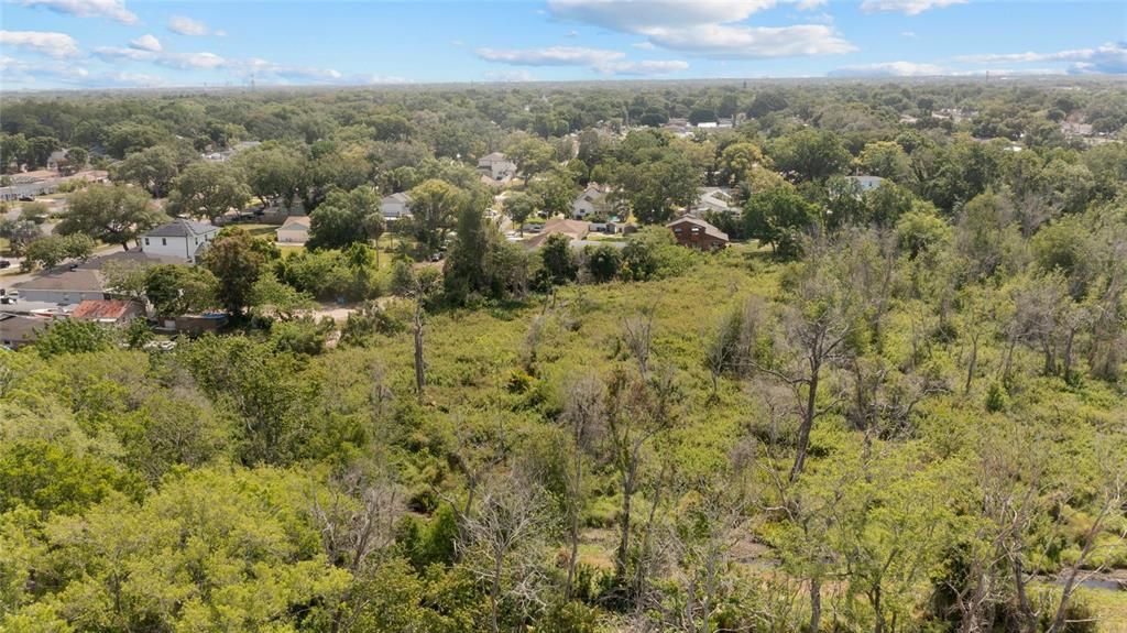 На продажу: $329,000 (0.67 acres)