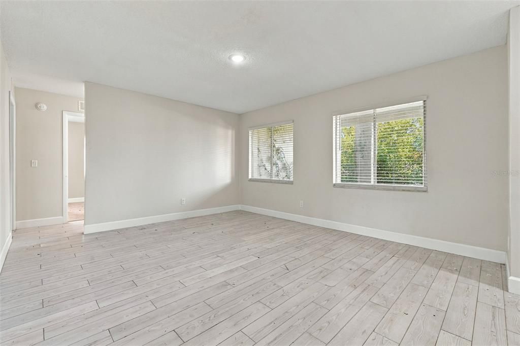 На продажу: $335,000 (3 спален, 2 ванн, 1278 Квадратных фут)
