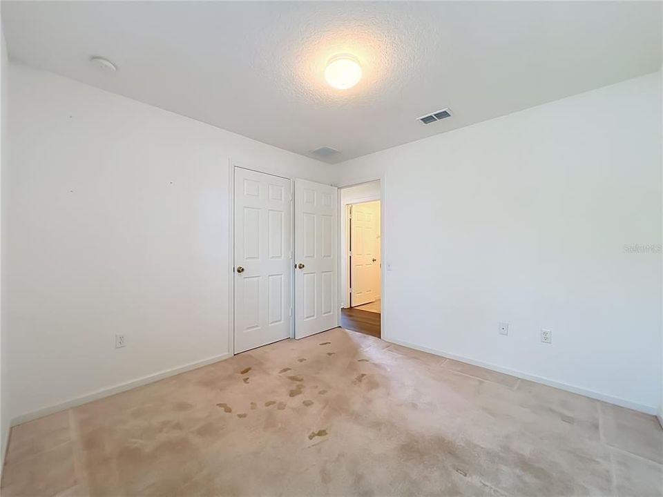 For Sale: $415,000 (4 beds, 2 baths, 1959 Square Feet)
