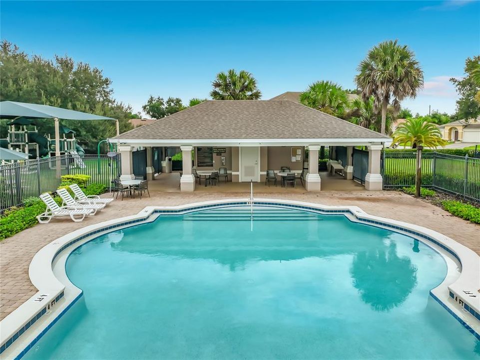 For Sale: $415,000 (4 beds, 2 baths, 1959 Square Feet)