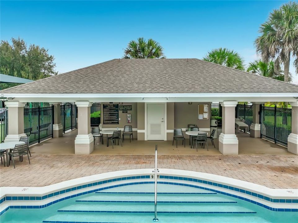 For Sale: $415,000 (4 beds, 2 baths, 1959 Square Feet)