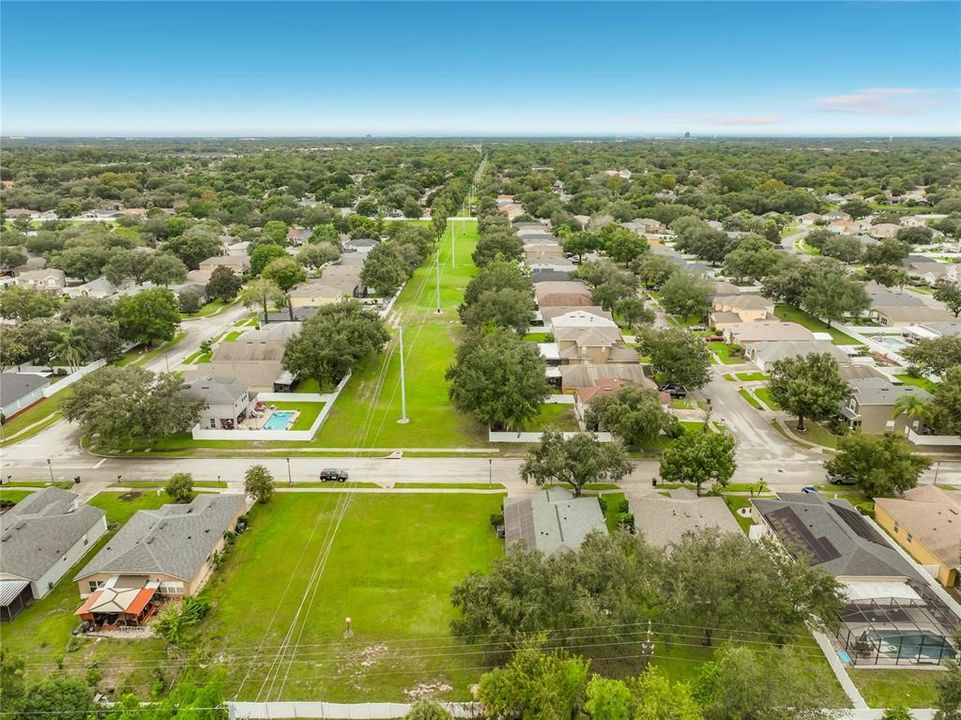 For Sale: $415,000 (4 beds, 2 baths, 1959 Square Feet)