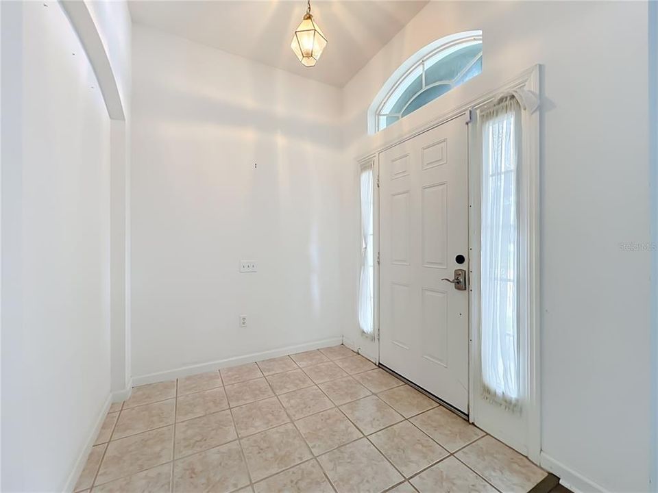For Sale: $415,000 (4 beds, 2 baths, 1959 Square Feet)