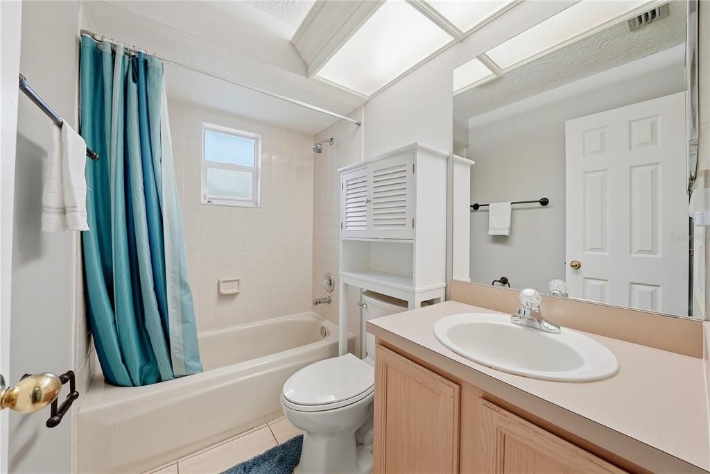 En Venta: $349,999 (3 camas, 2 baños, 1705 Pies cuadrados)