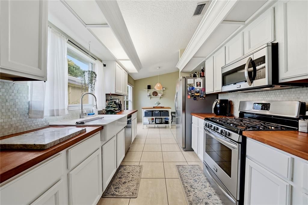 En Venta: $349,999 (3 camas, 2 baños, 1705 Pies cuadrados)