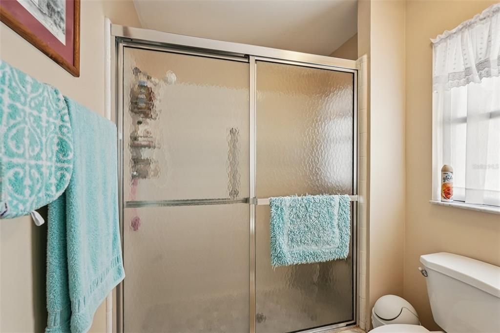 En Venta: $229,900 (2 camas, 2 baños, 1589 Pies cuadrados)