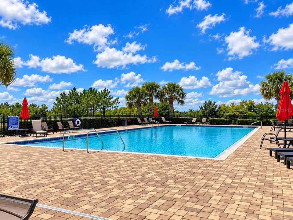 For Sale: $379,000 (4 beds, 2 baths, 1928 Square Feet)