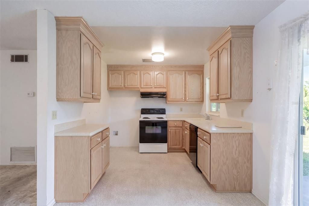En Venta: $275,000 (3 camas, 1 baños, 1014 Pies cuadrados)