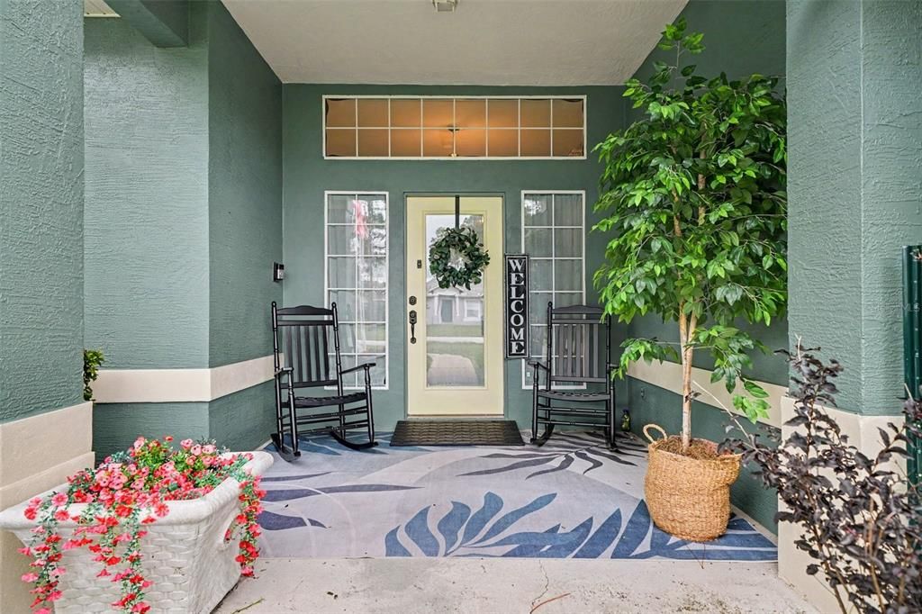 For Sale: $570,000 (5 beds, 3 baths, 2944 Square Feet)
