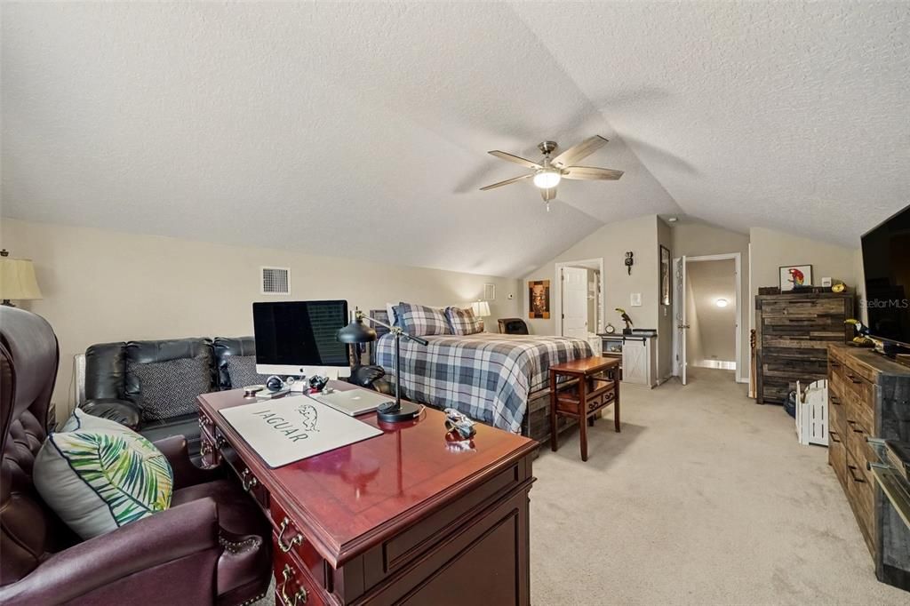 For Sale: $570,000 (5 beds, 3 baths, 2944 Square Feet)