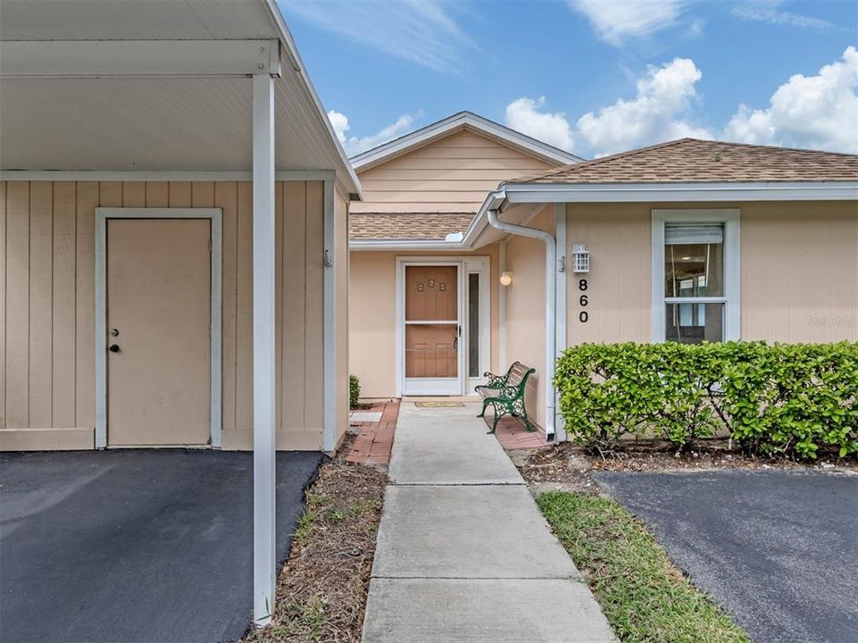 Activo con contrato: $249,000 (2 camas, 2 baños, 1116 Pies cuadrados)