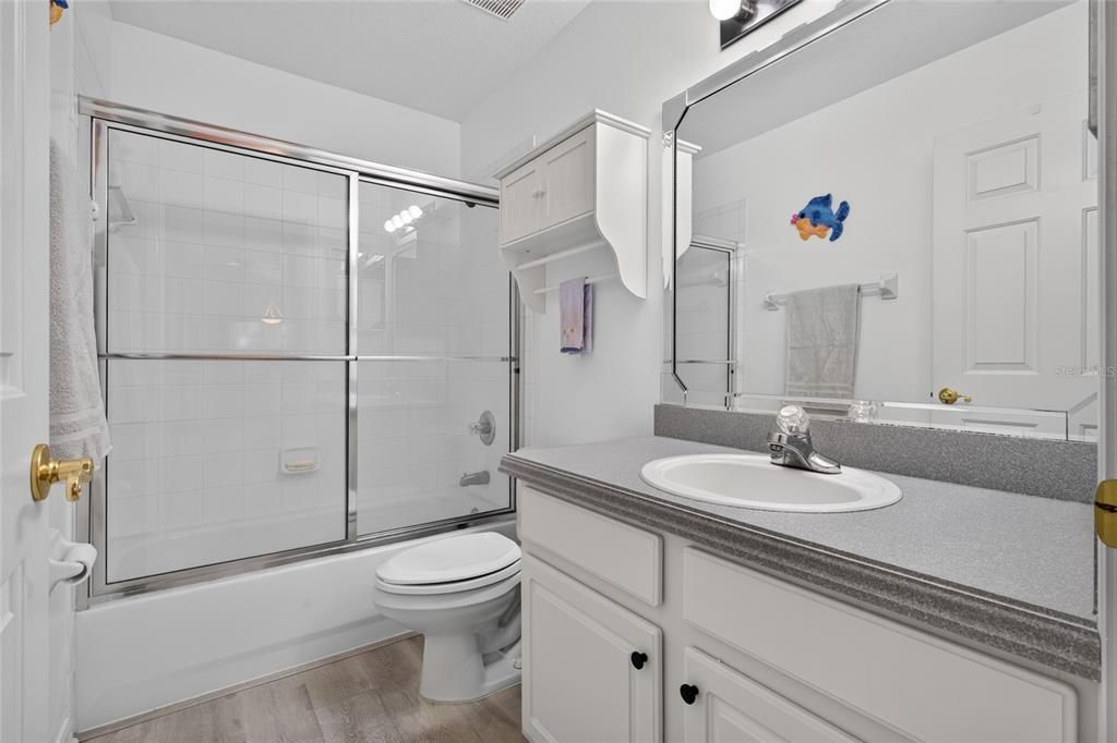 На продажу: $289,000 (3 спален, 2 ванн, 1631 Квадратных фут)