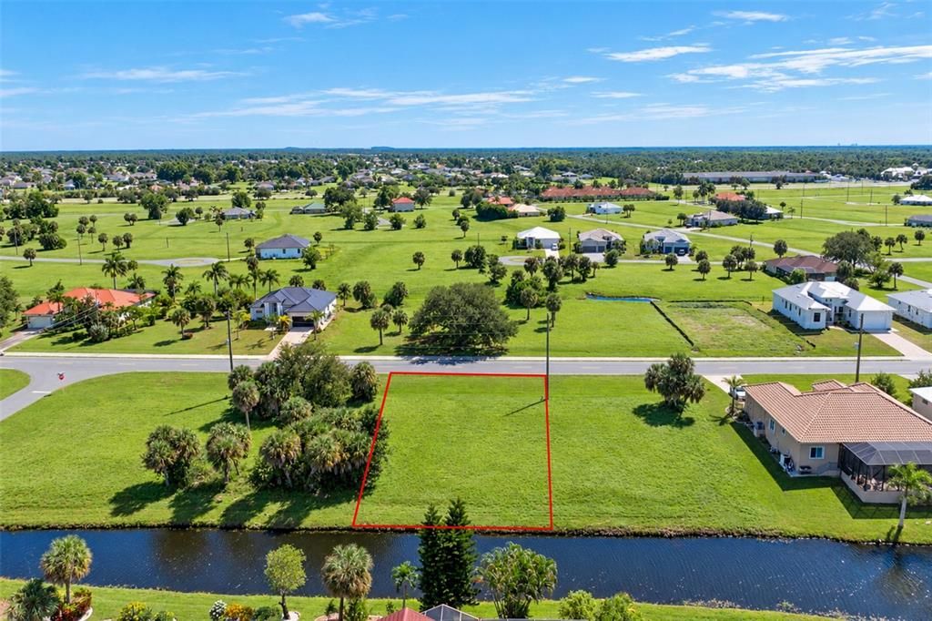 待售: $36,000 (0.22 acres)