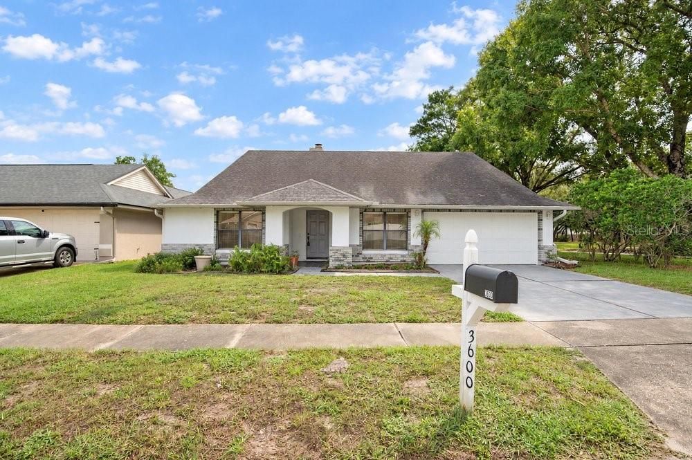 En Venta: $449,000 (4 camas, 2 baños, 2498 Pies cuadrados)