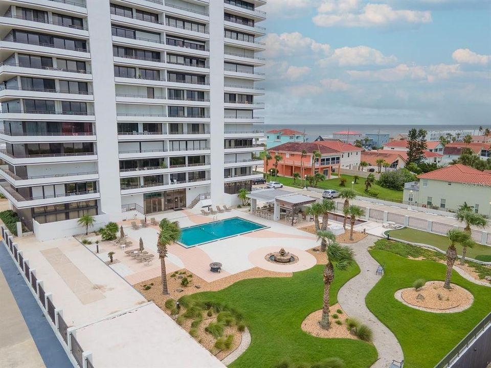 For Rent: $2,800 (2 beds, 2 baths, 1215 Square Feet)