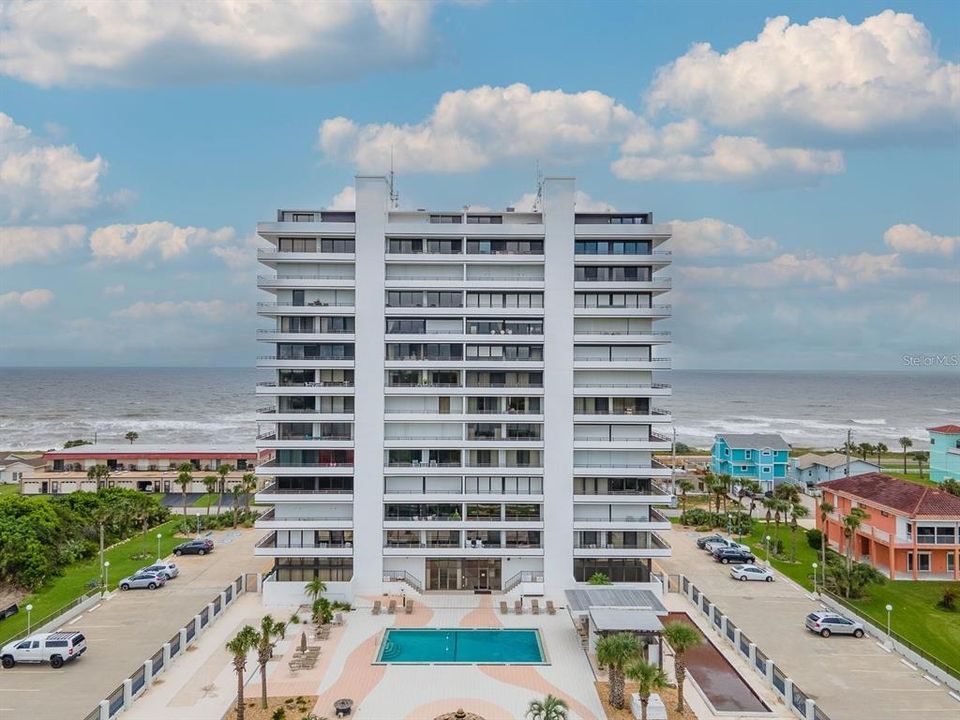 For Rent: $2,800 (2 beds, 2 baths, 1215 Square Feet)