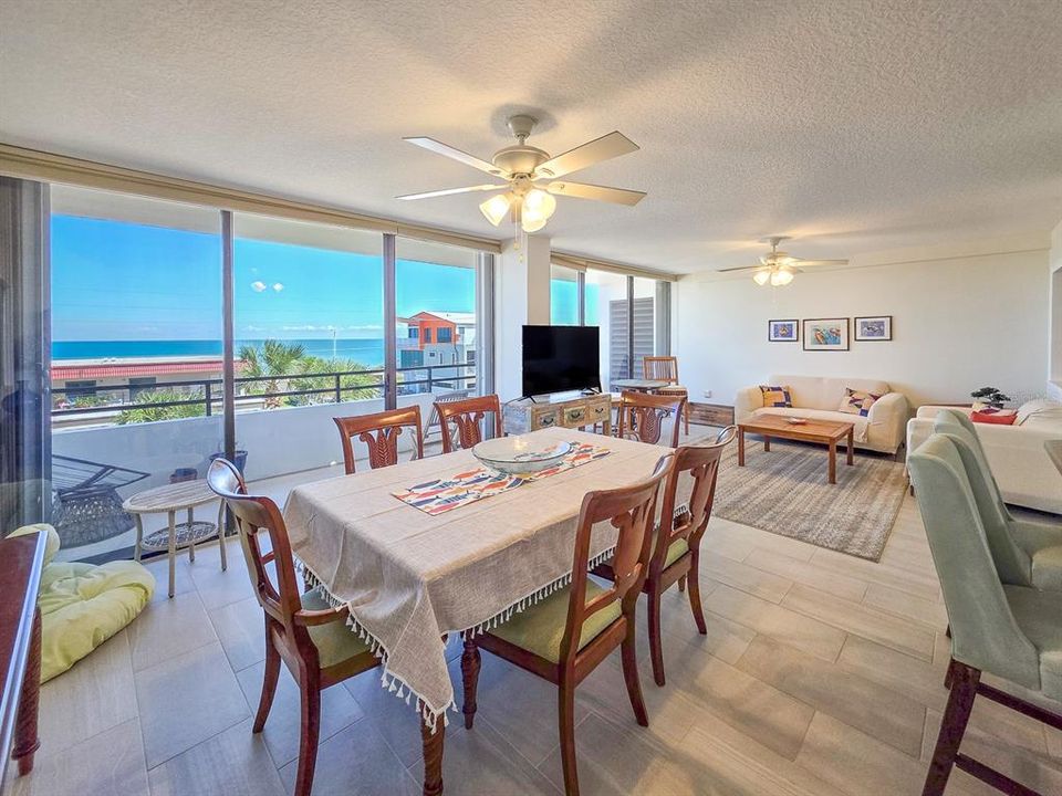 For Rent: $2,800 (2 beds, 2 baths, 1215 Square Feet)