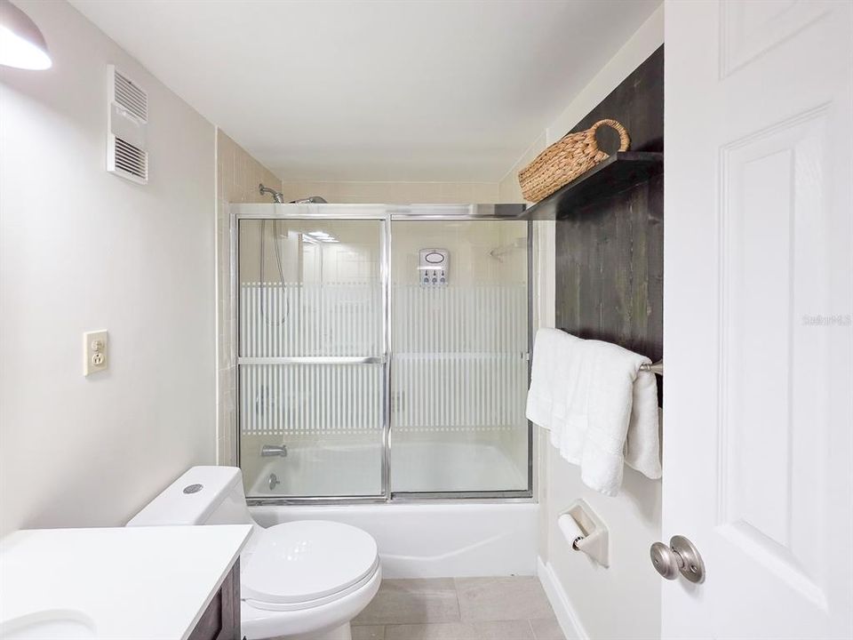 For Rent: $2,800 (2 beds, 2 baths, 1215 Square Feet)