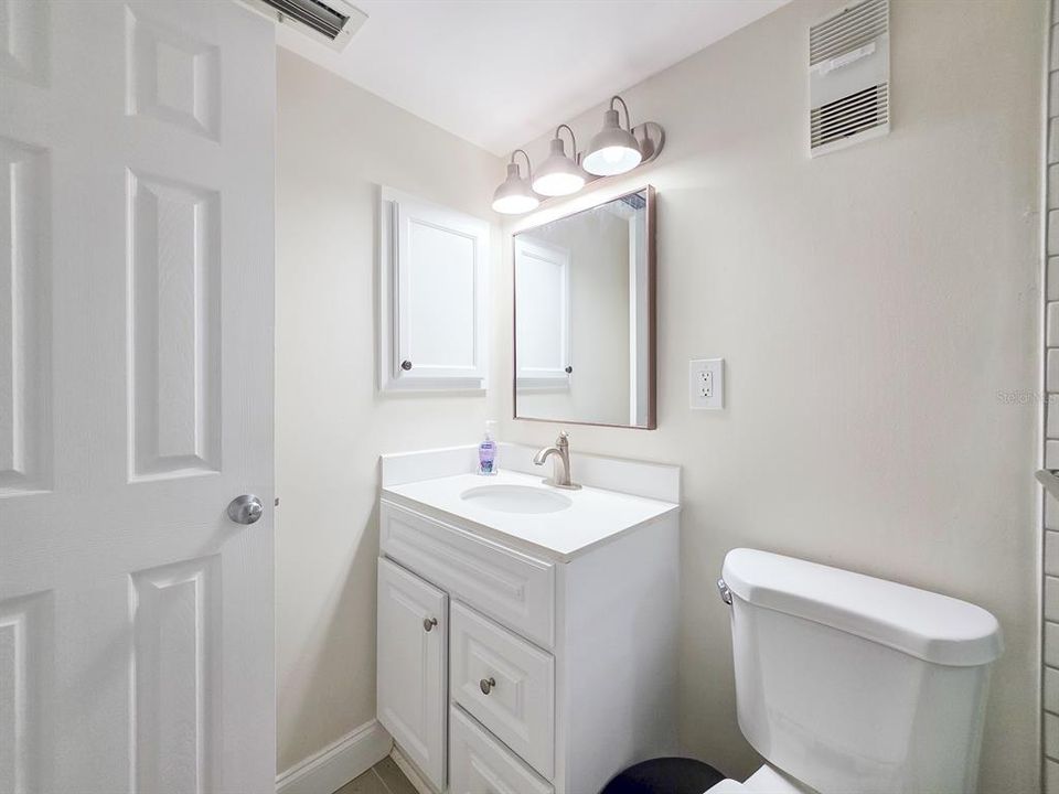 For Rent: $2,800 (2 beds, 2 baths, 1215 Square Feet)