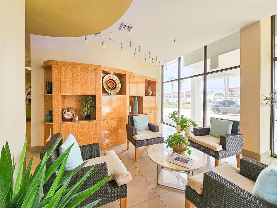 For Rent: $2,800 (2 beds, 2 baths, 1215 Square Feet)