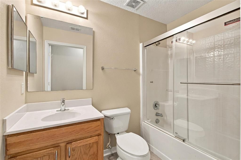 На продажу: $365,000 (4 спален, 2 ванн, 2010 Квадратных фут)