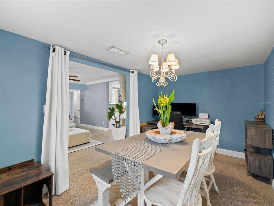En Venta: $465,000 (3 camas, 2 baños, 1150 Pies cuadrados)