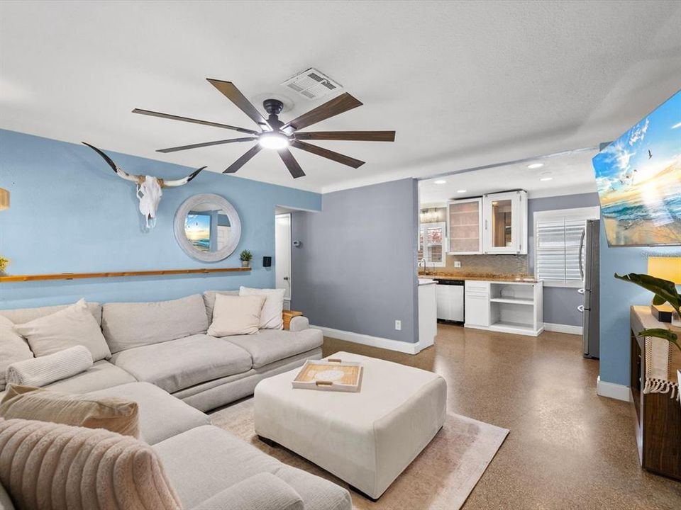 En Venta: $465,000 (3 camas, 2 baños, 1150 Pies cuadrados)