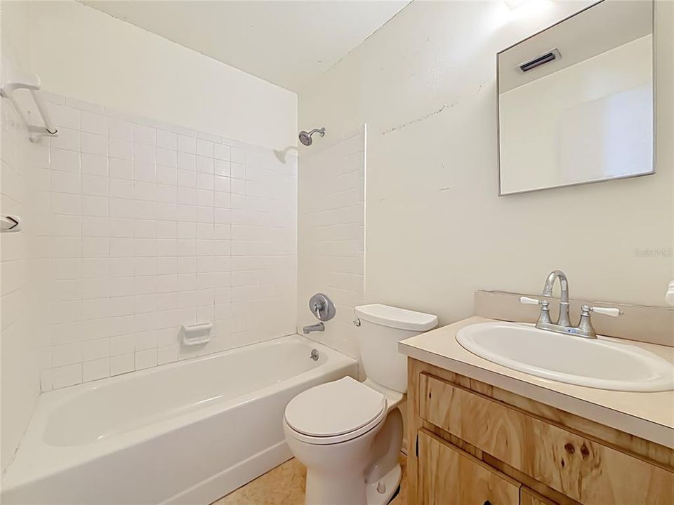 En Venta: $265,000 (3 camas, 2 baños, 1089 Pies cuadrados)