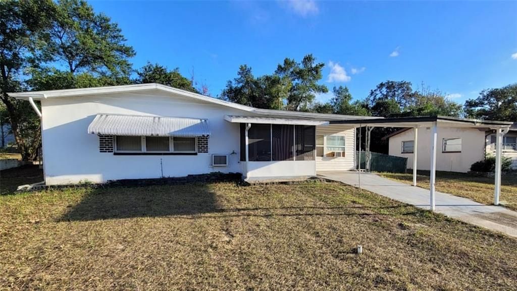 For Sale: $129,900 (2 beds, 1 baths, 1120 Square Feet)