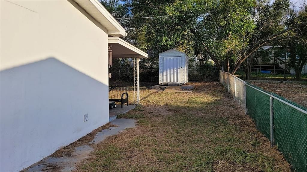 For Sale: $129,900 (2 beds, 1 baths, 1120 Square Feet)