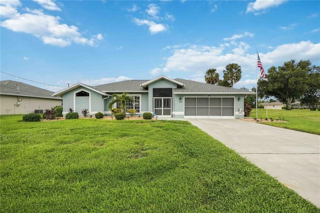 For Sale: $459,900 (3 beds, 2 baths, 1874 Square Feet)