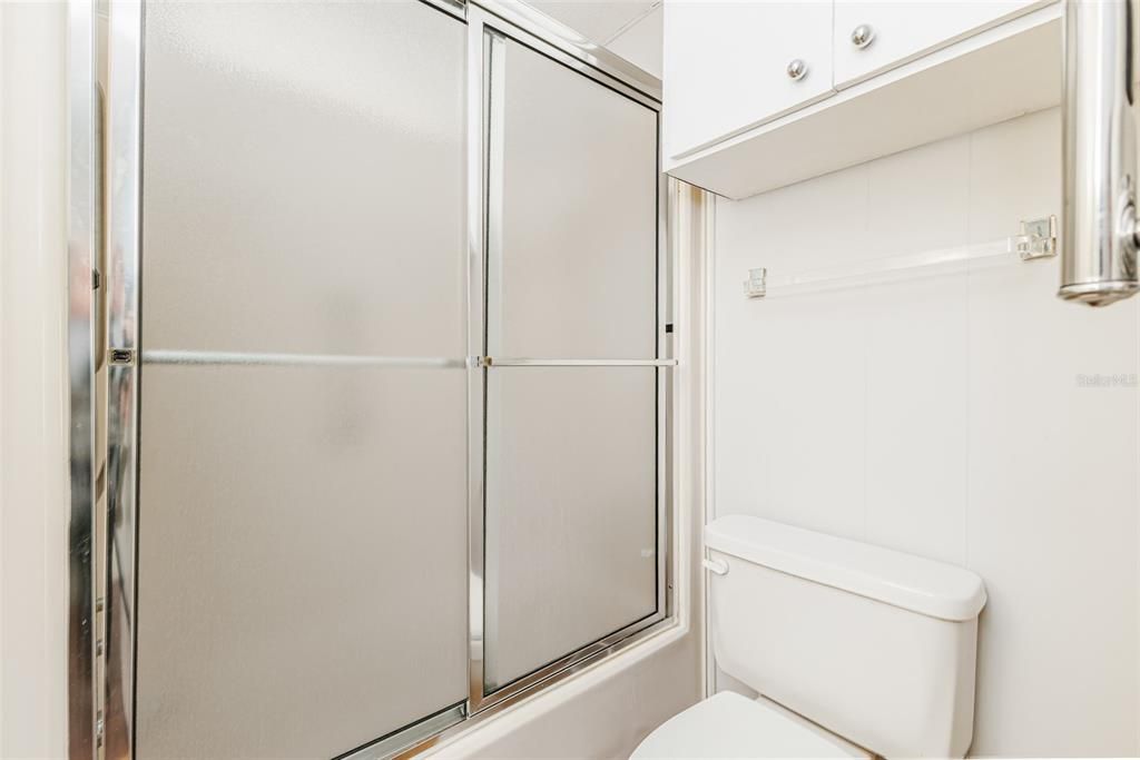 На продажу: $189,950 (2 спален, 2 ванн, 1392 Квадратных фут)
