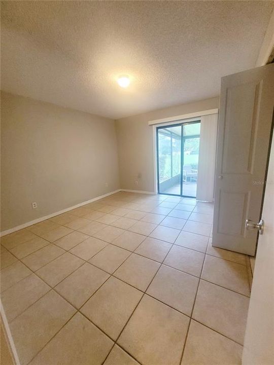 For Sale: $158,000 (2 beds, 2 baths, 1058 Square Feet)