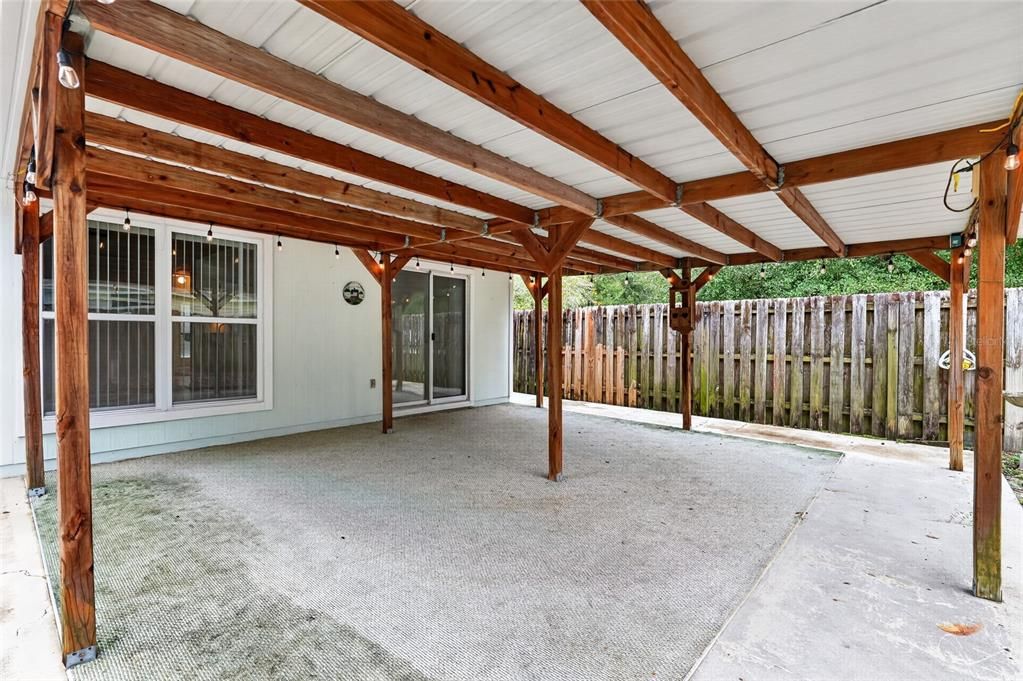 En Venta: $280,000 (3 camas, 2 baños, 1328 Pies cuadrados)
