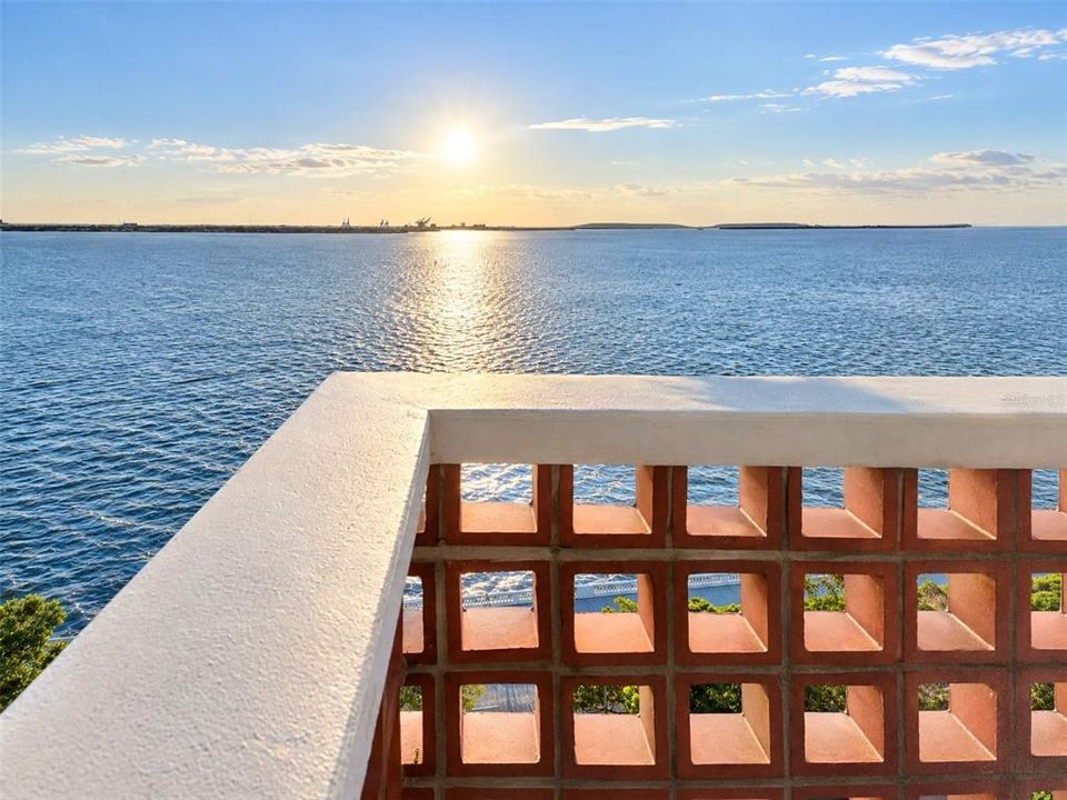 На продажу: $275,000 (1 спален, 1 ванн, 618 Квадратных фут)