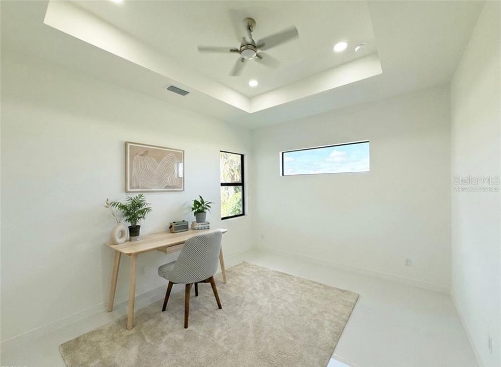 En Venta: $396,000 (4 camas, 3 baños, 1737 Pies cuadrados)