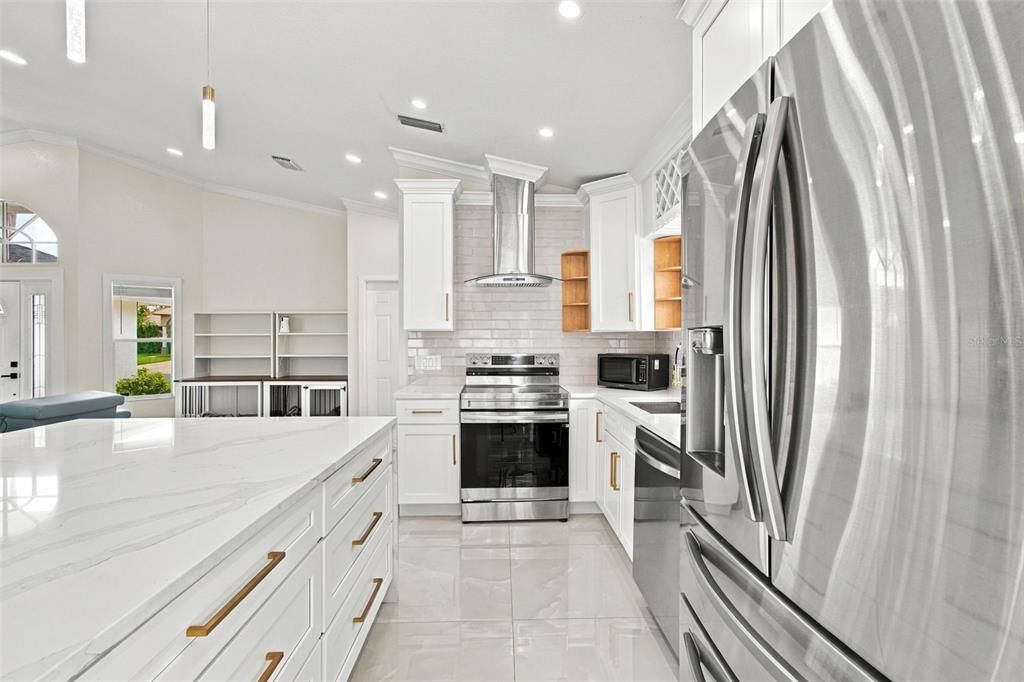 На продажу: $565,000 (3 спален, 2 ванн, 1704 Квадратных фут)