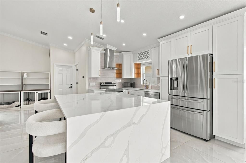 На продажу: $565,000 (3 спален, 2 ванн, 1704 Квадратных фут)