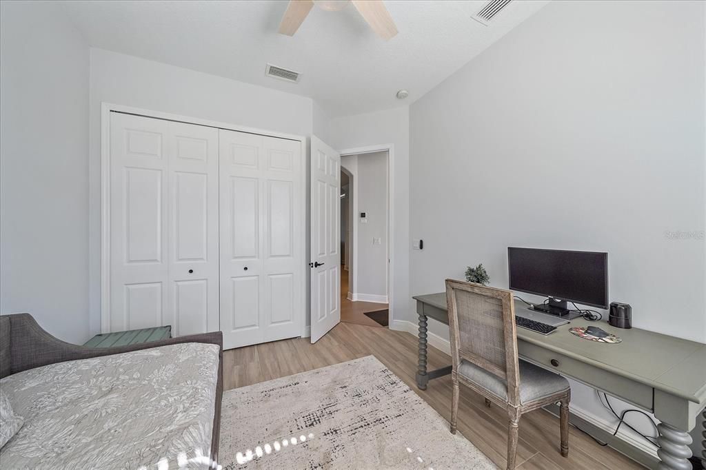 На продажу: $1,049,000 (4 спален, 3 ванн, 2775 Квадратных фут)