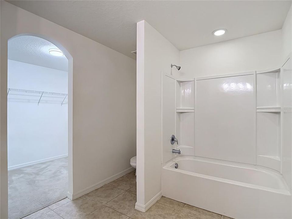 En Venta: $259,900 (3 camas, 2 baños, 1404 Pies cuadrados)