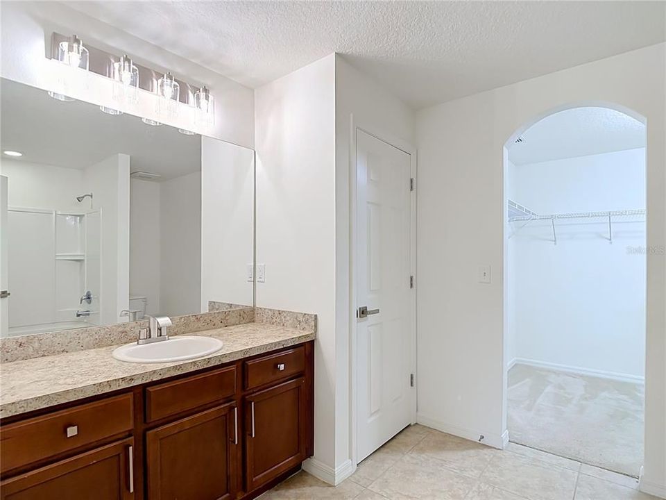 En Venta: $259,900 (3 camas, 2 baños, 1404 Pies cuadrados)