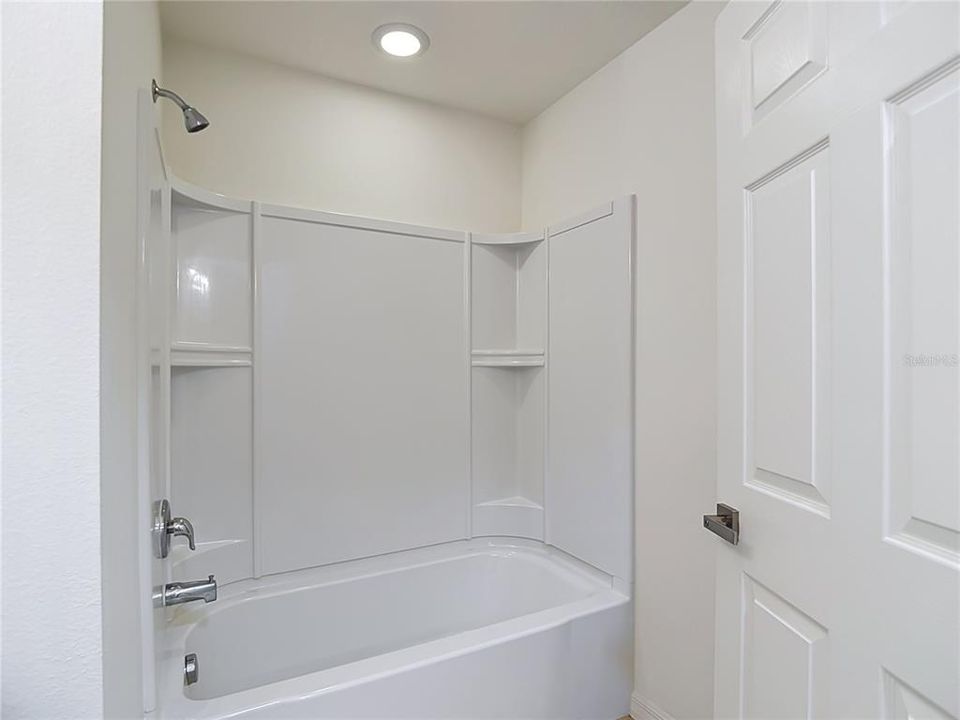 En Venta: $259,900 (3 camas, 2 baños, 1404 Pies cuadrados)