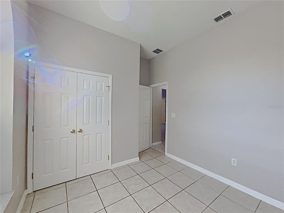 For Sale: $335,000 (3 beds, 2 baths, 1011 Square Feet)