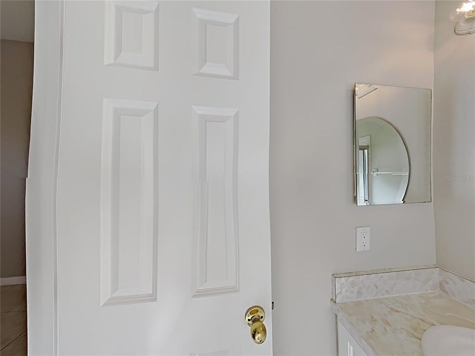For Sale: $335,000 (3 beds, 2 baths, 1011 Square Feet)