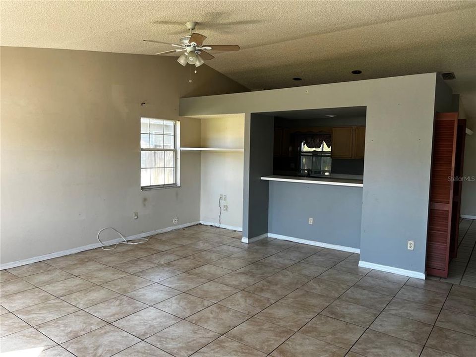 En Venta: $349,900 (3 camas, 2 baños, 1520 Pies cuadrados)