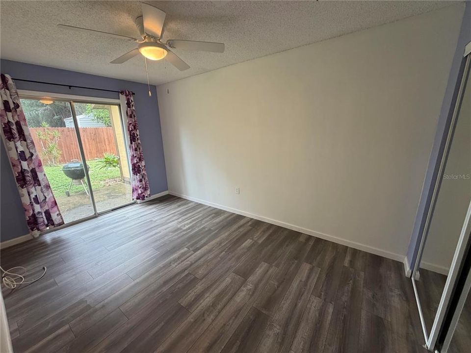 В аренду: $1,700 (2 спален, 2 ванн, 864 Квадратных фут)