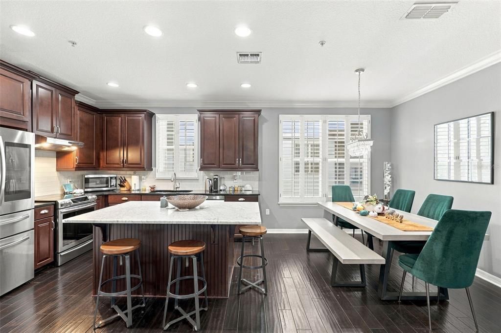 For Sale: $745,000 (3 beds, 3 baths, 2021 Square Feet)