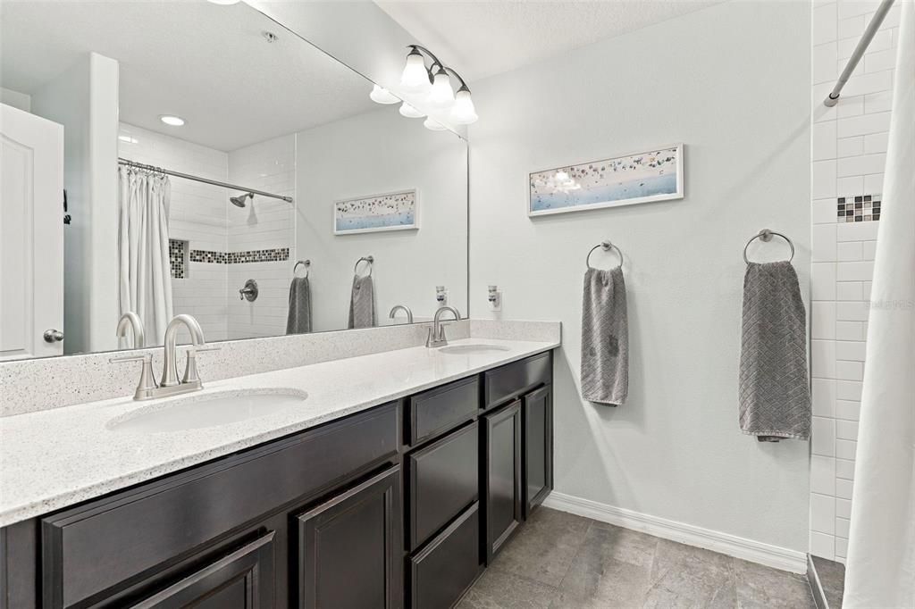 For Sale: $745,000 (3 beds, 3 baths, 2021 Square Feet)